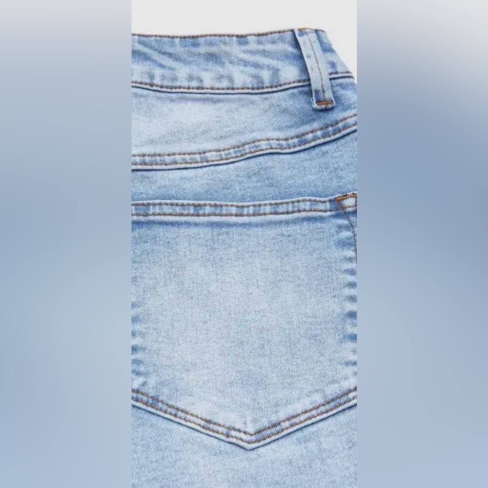 Flamingals Embroidery Side Stitch Detail Mid Waist Barrel Leg Crop Jeans Med NWT - Picture 8 of 13